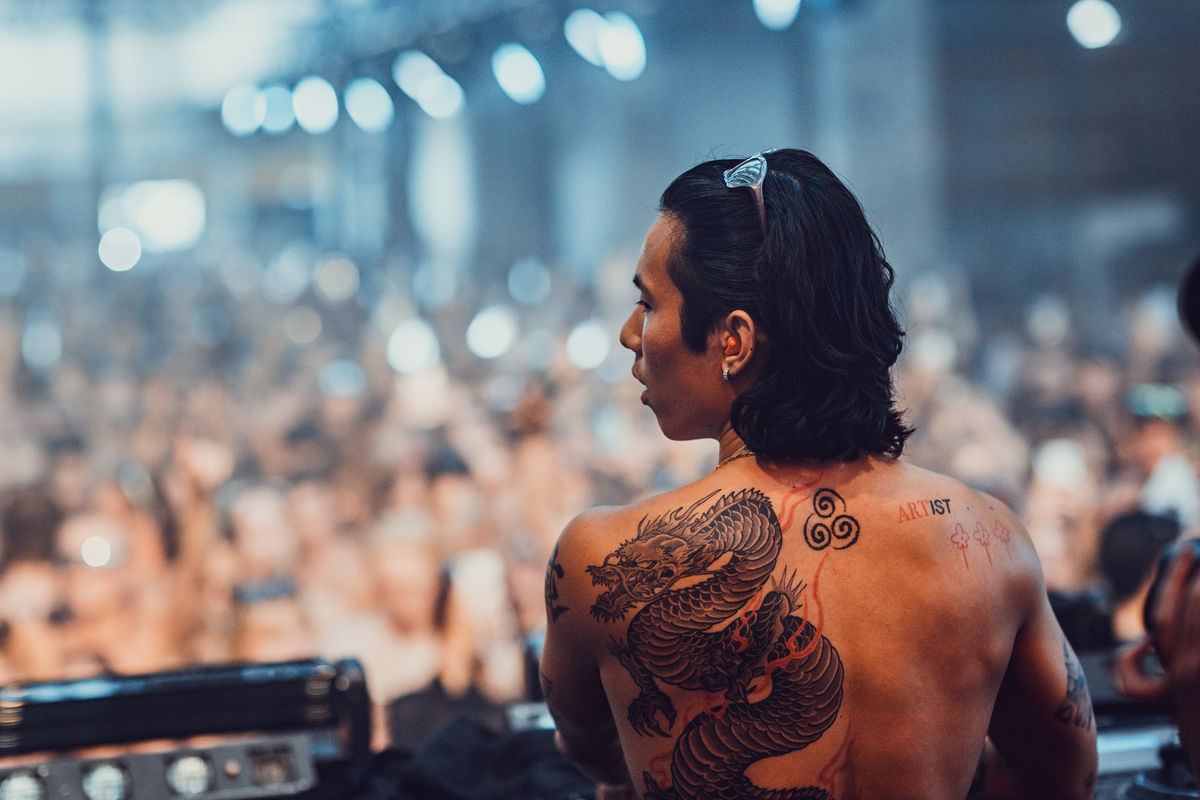 Loading... just a sec